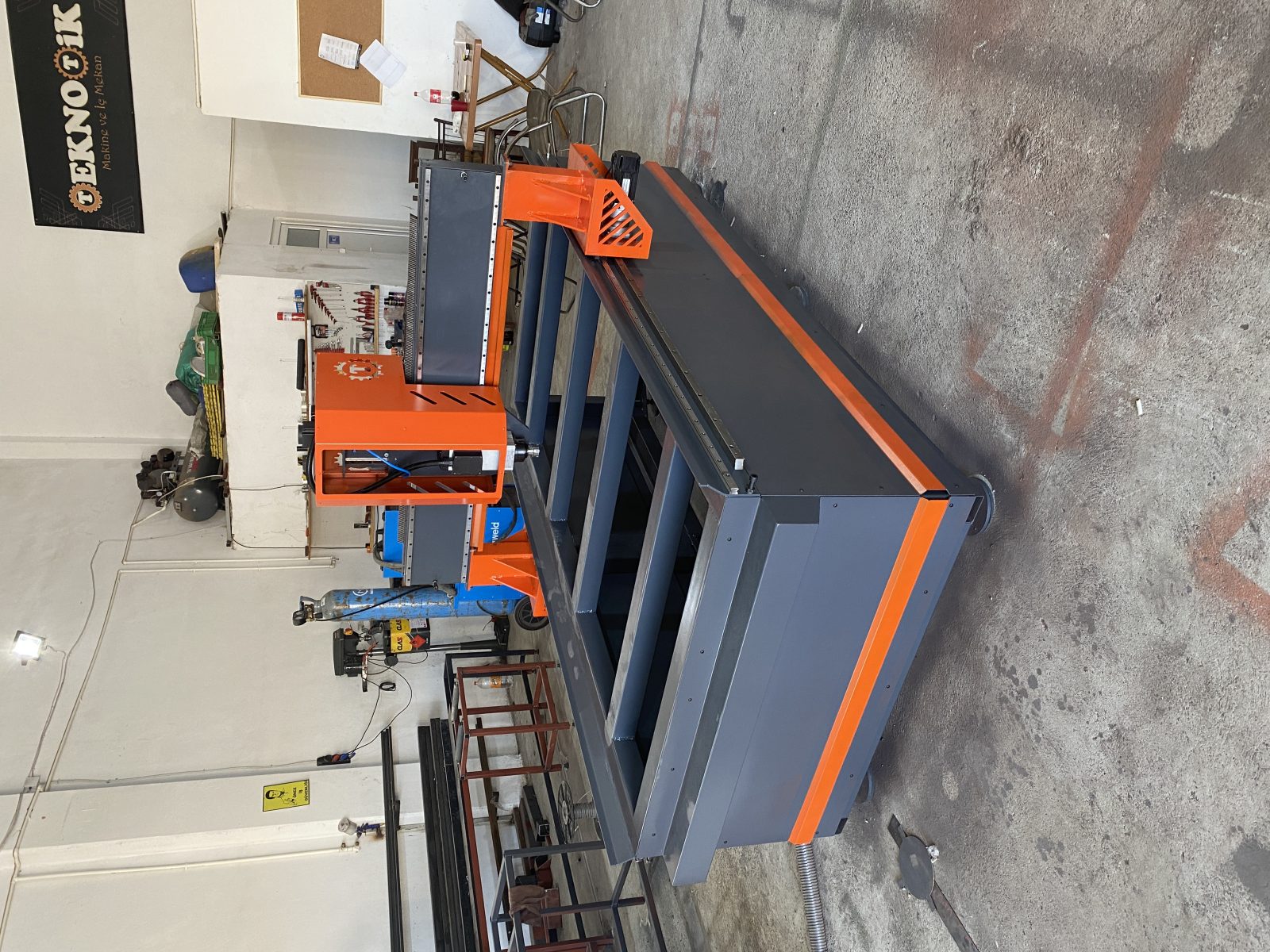 Teknotik Makine atölyesinde CNC servis çalışması